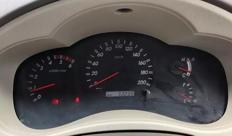 Toyota Innova(2009-2012) 2.5 G 7 Str Bs-iii